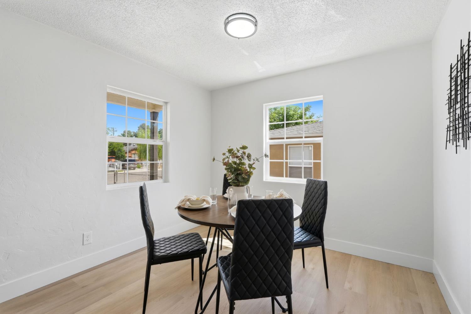 2486 S 10Th St, Fresno, CA 93725