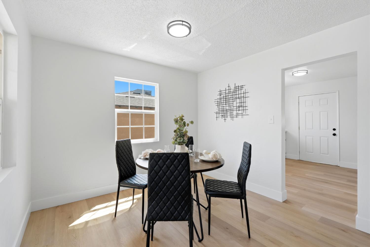 2486 S 10Th St, Fresno, CA 93725