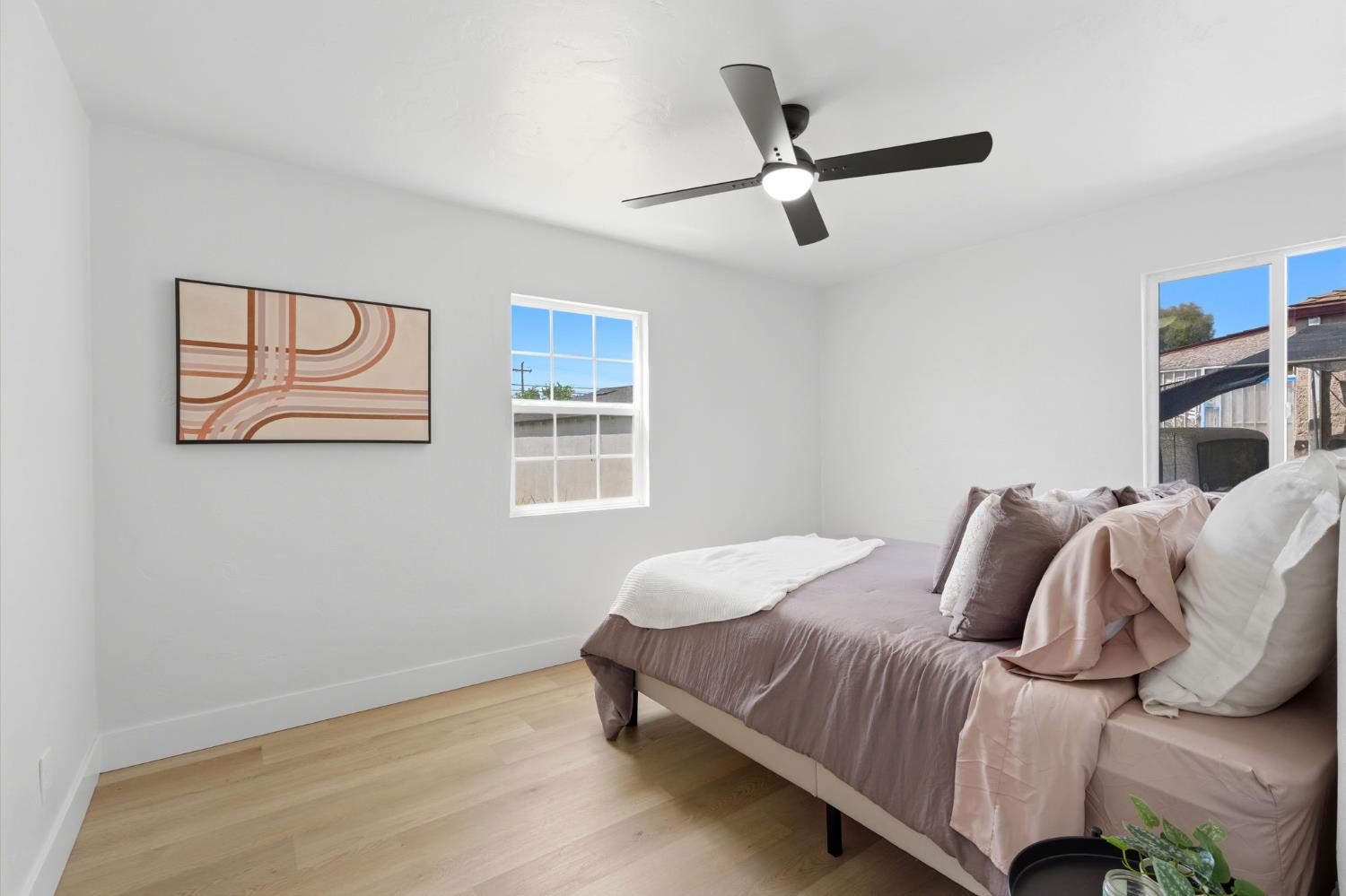 2486 S 10Th St, Fresno, CA 93725