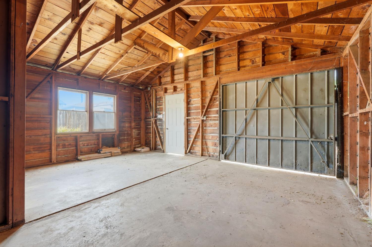 2486 S 10Th St, Fresno, CA 93725