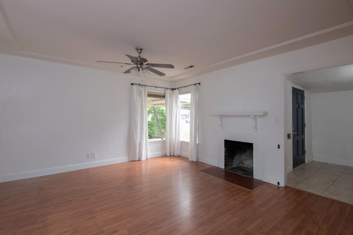 524 W vassar, Fresno, CA 93705