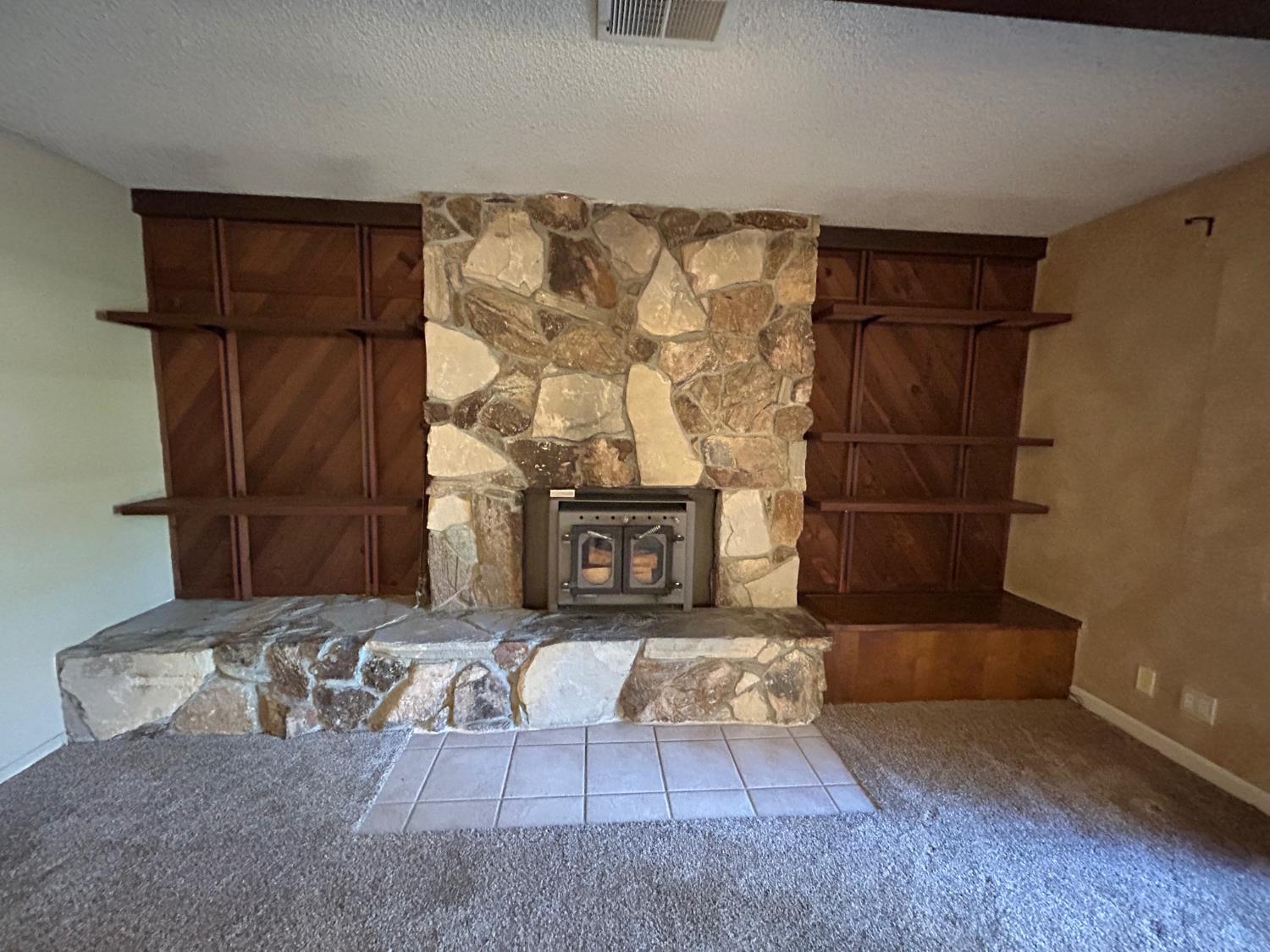 2360 23rd Ave, Kingsburg, CA 93631