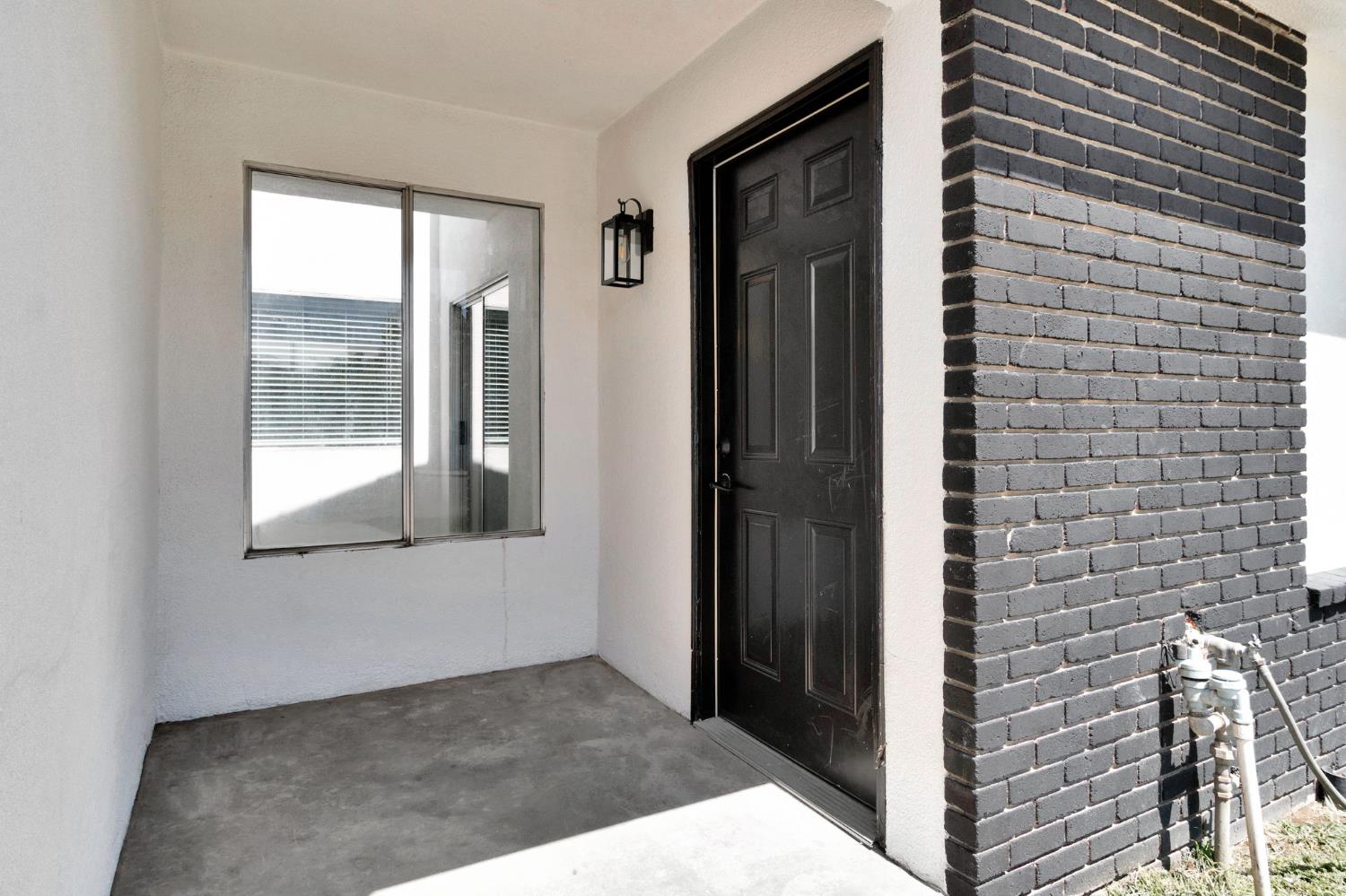 4188 N Cornelia Ave, Fresno, CA 93722