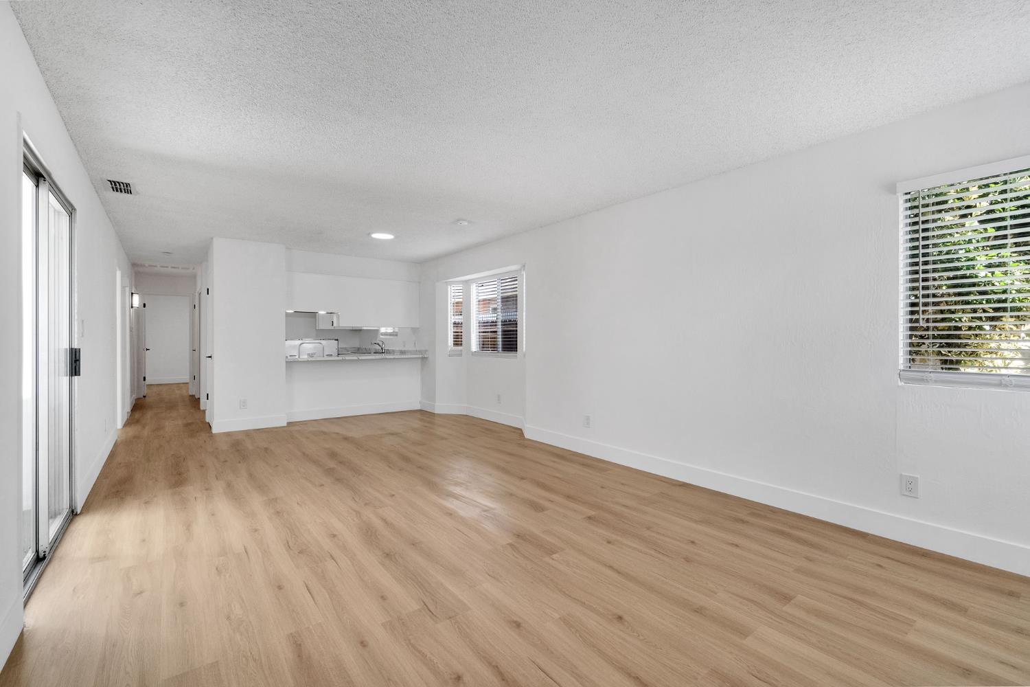 4188 N Cornelia Ave, Fresno, CA 93722