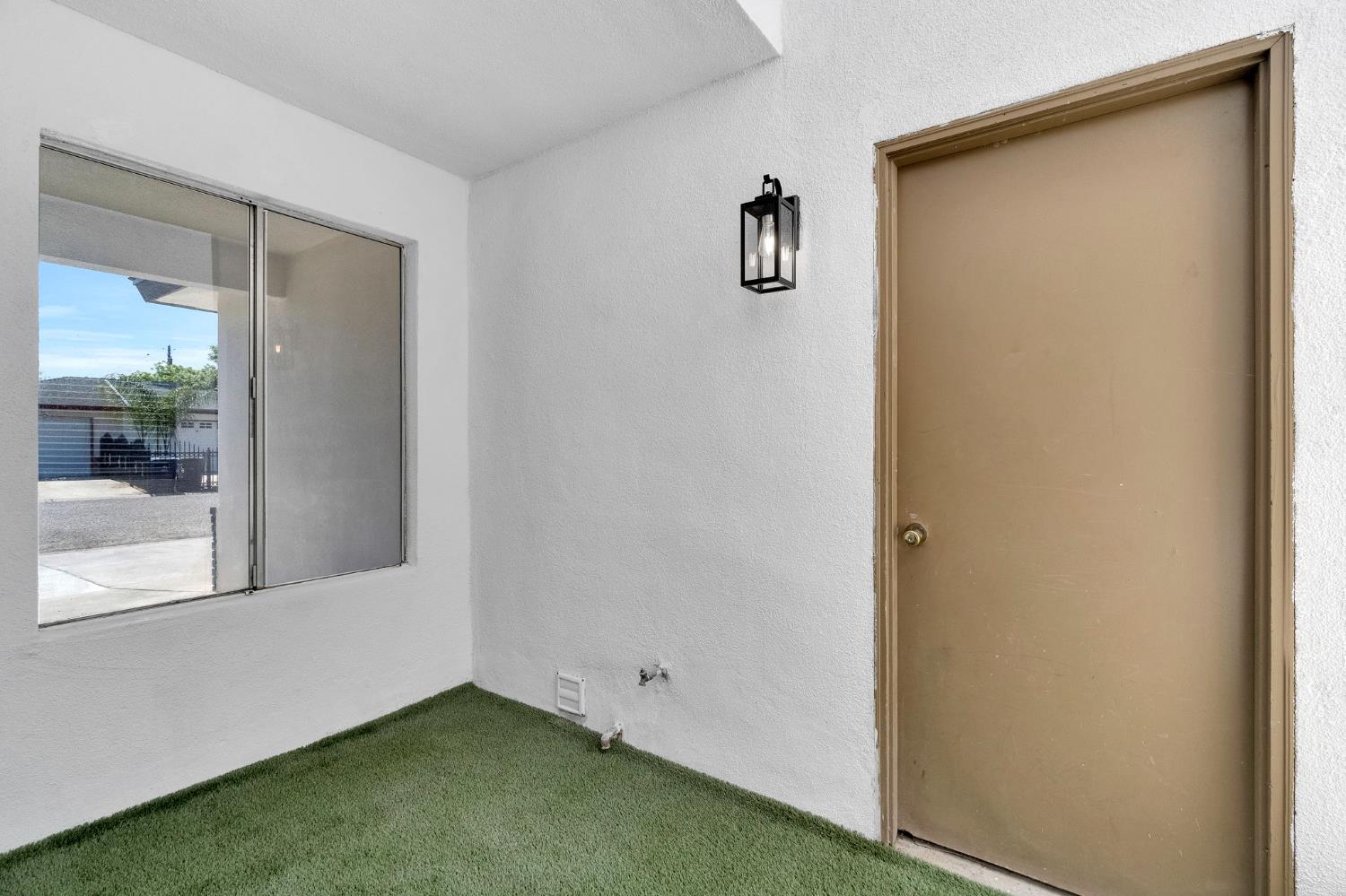 4188 N Cornelia Ave, Fresno, CA 93722