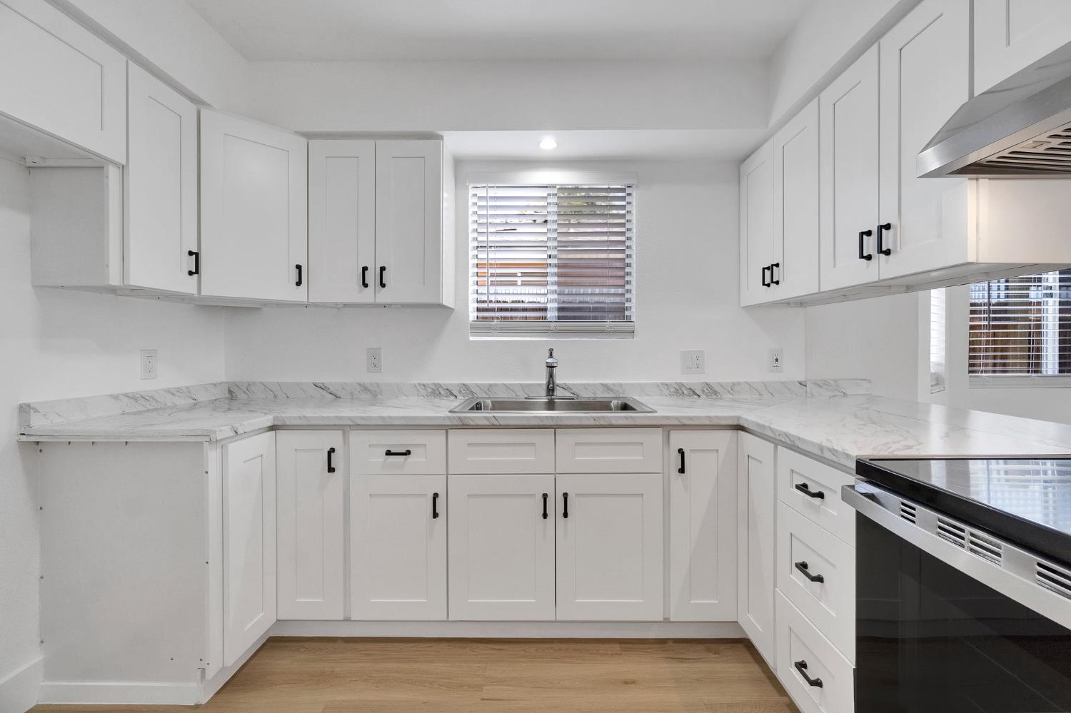 4188 N Cornelia Ave, Fresno, CA 93722