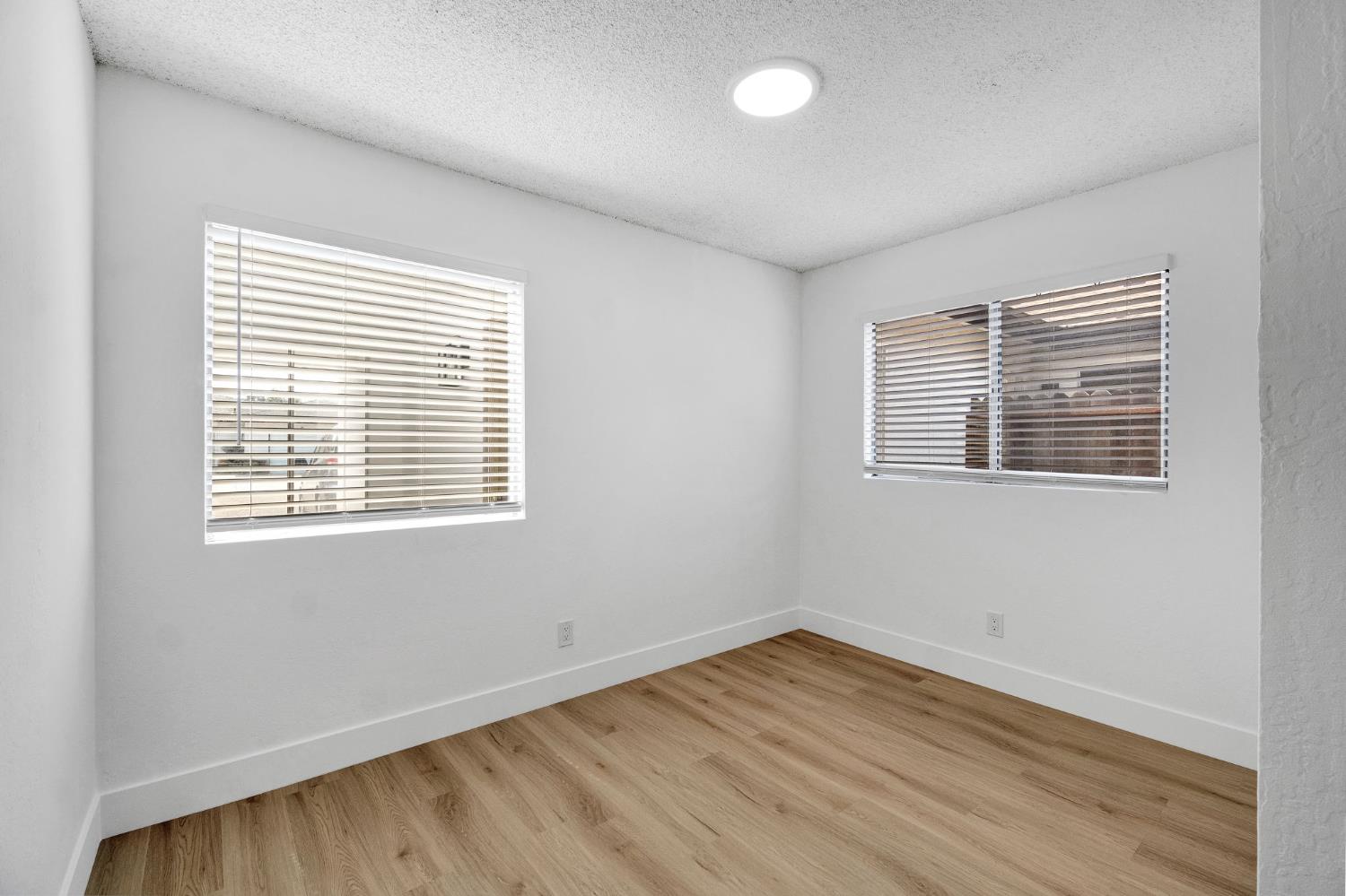 4188 N Cornelia Ave, Fresno, CA 93722