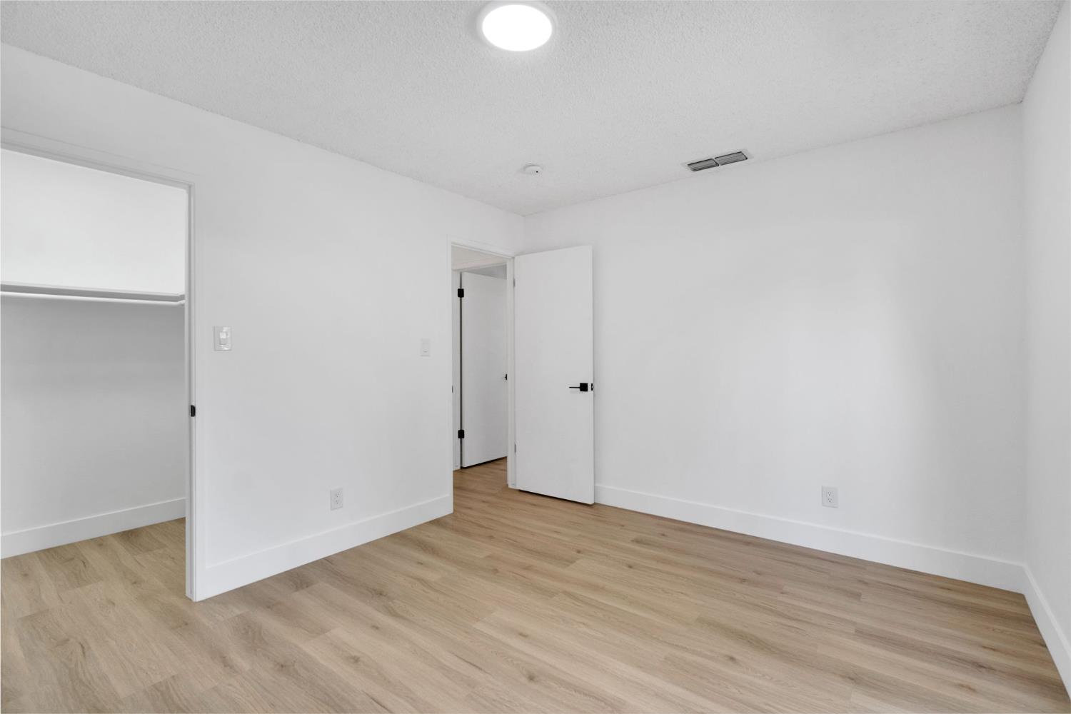 4188 N Cornelia Ave, Fresno, CA 93722