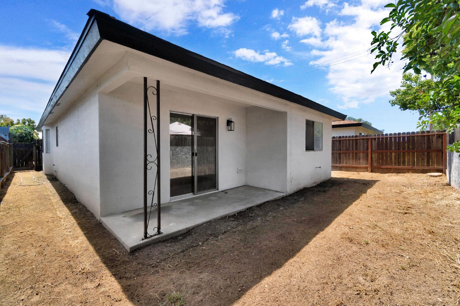 4188 N Cornelia Ave, Fresno, CA 93722