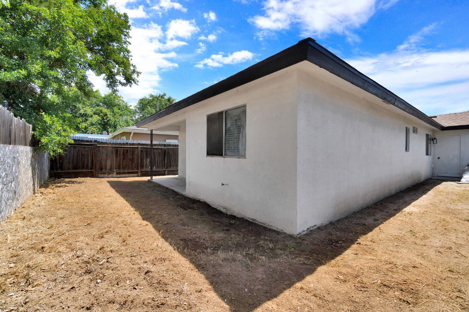 4188 N Cornelia Ave, Fresno, CA 93722