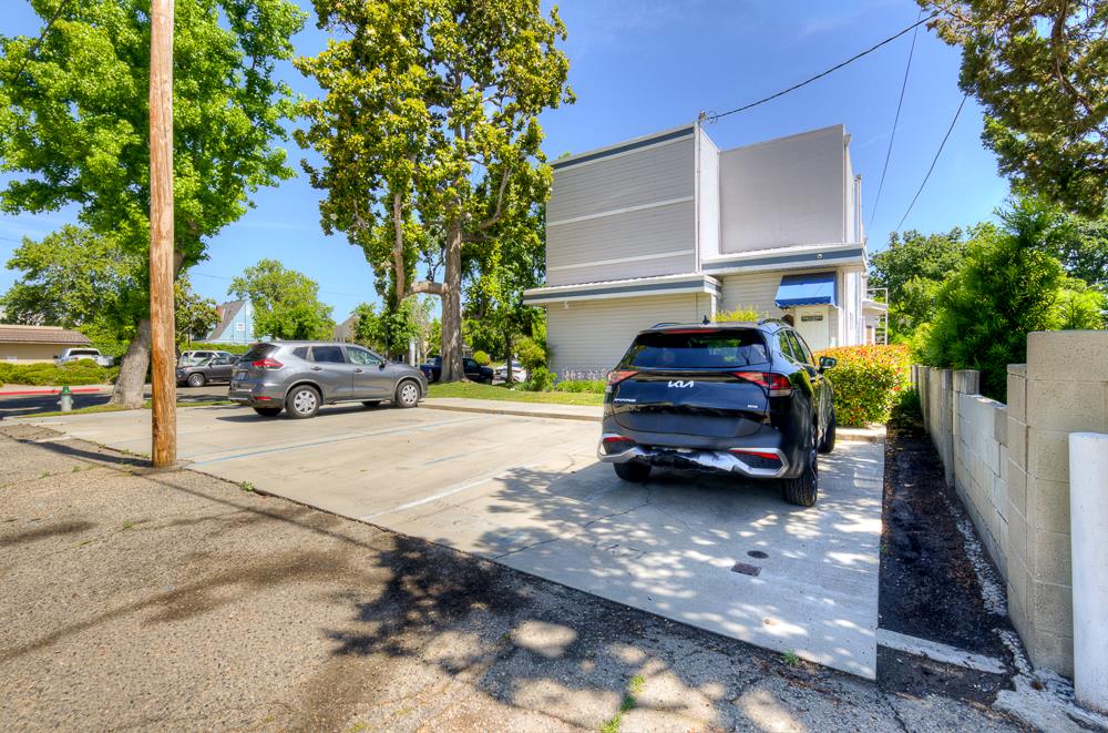 2950 Mariposa, Fresno, CA 93721