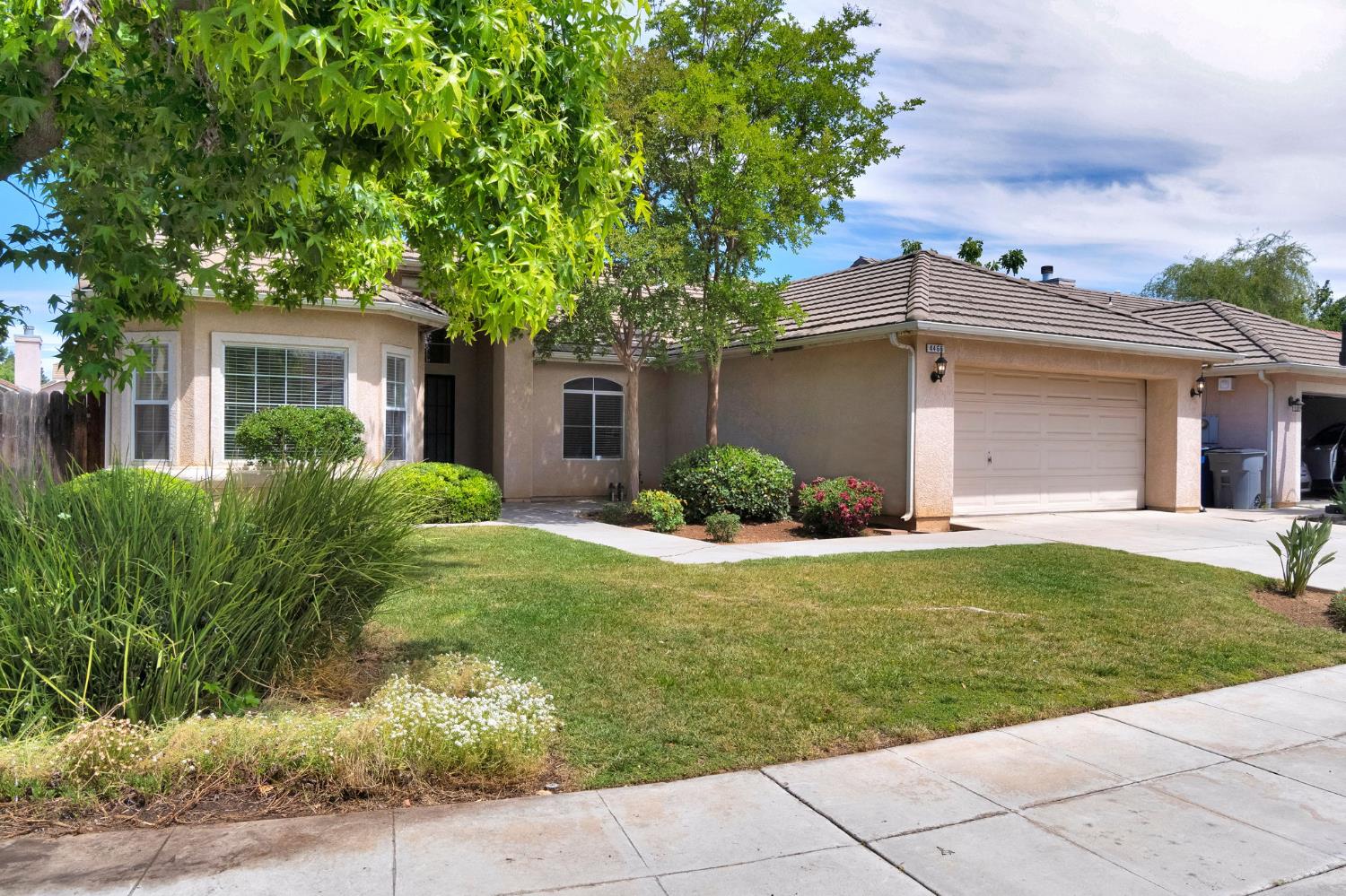 4466 W Celeste Ave, Fresno, CA 93722