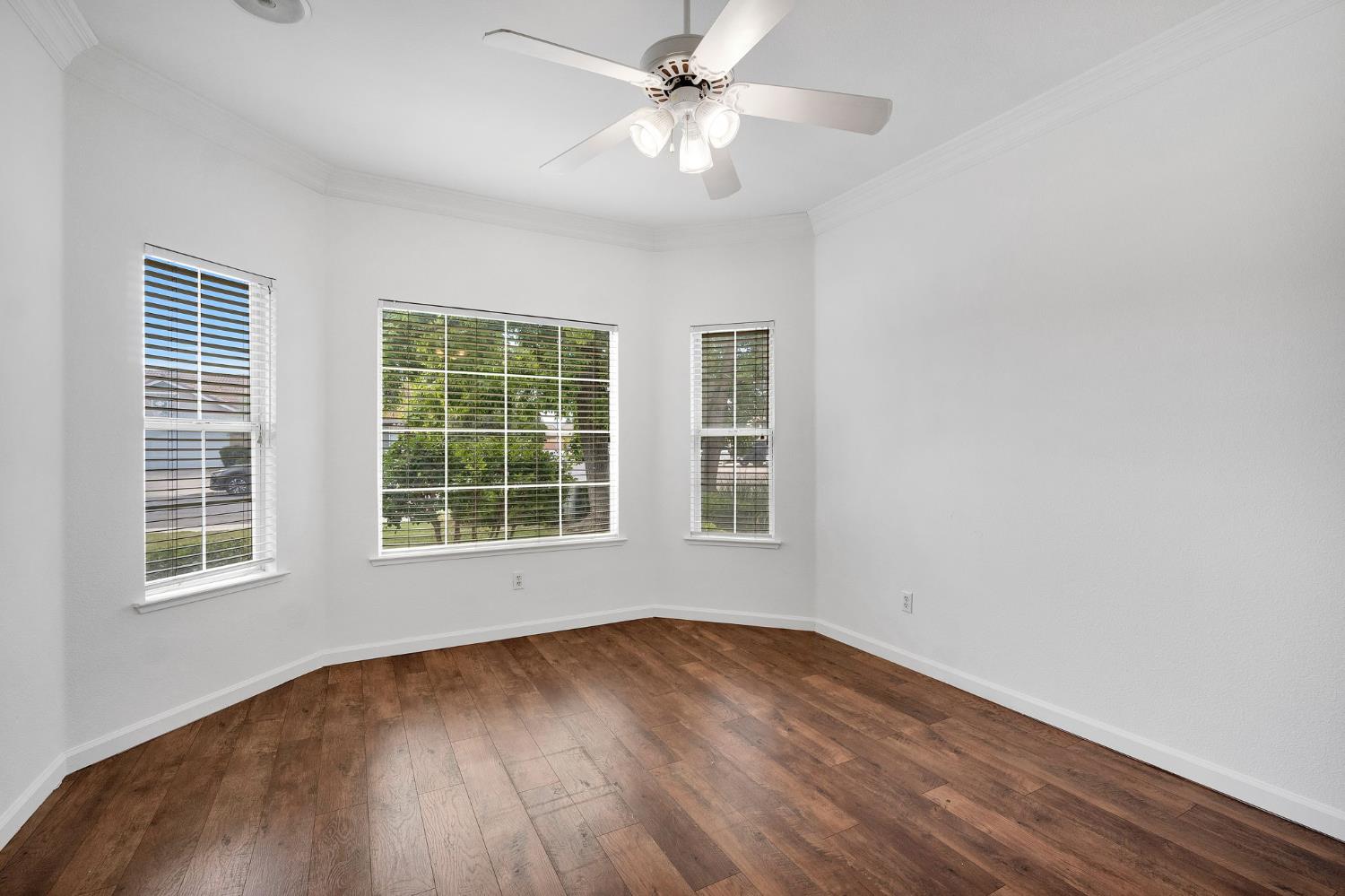4466 W Celeste Ave, Fresno, CA 93722