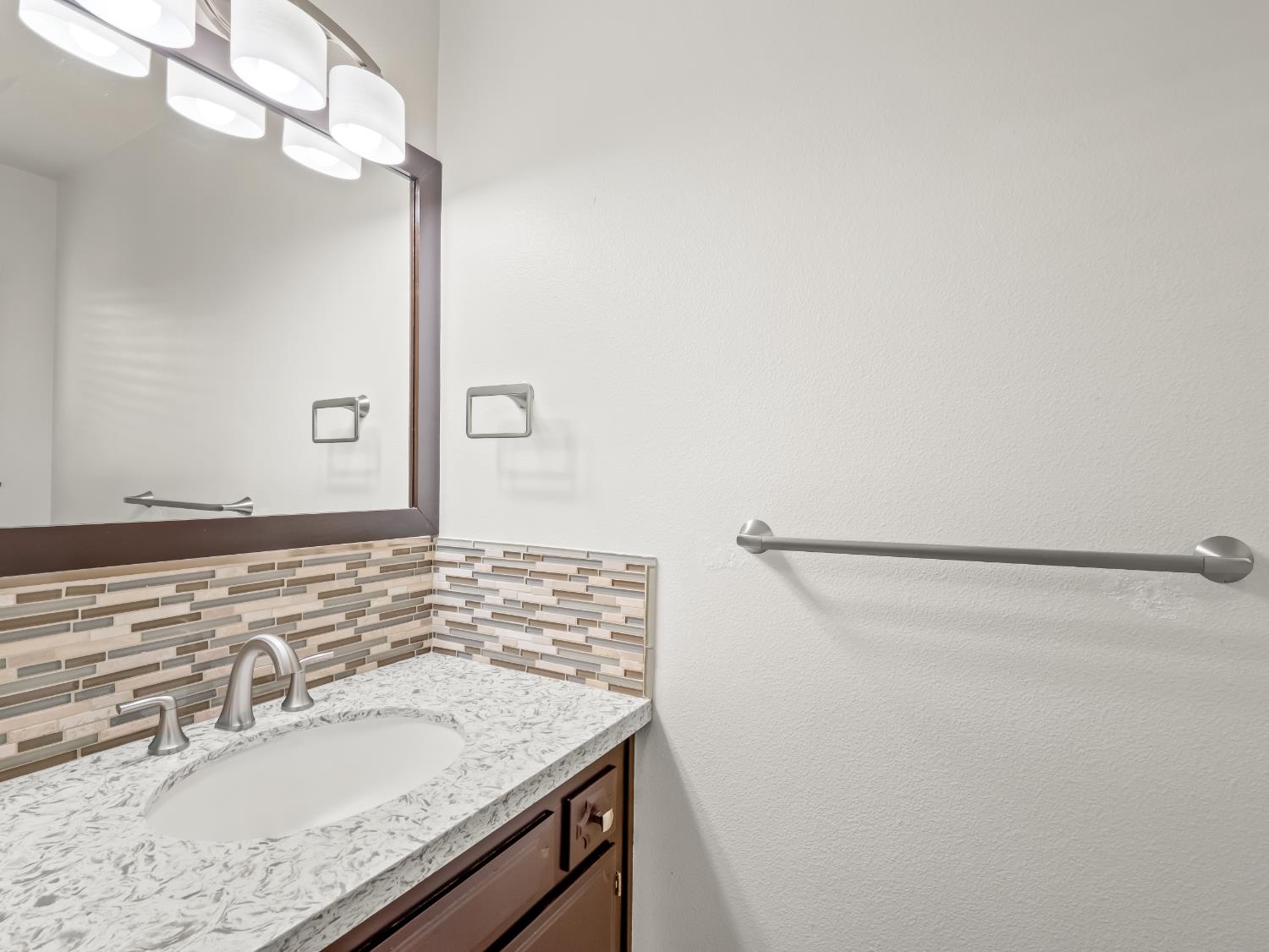 6461 N San Pedro Ave, Fresno, CA 93711