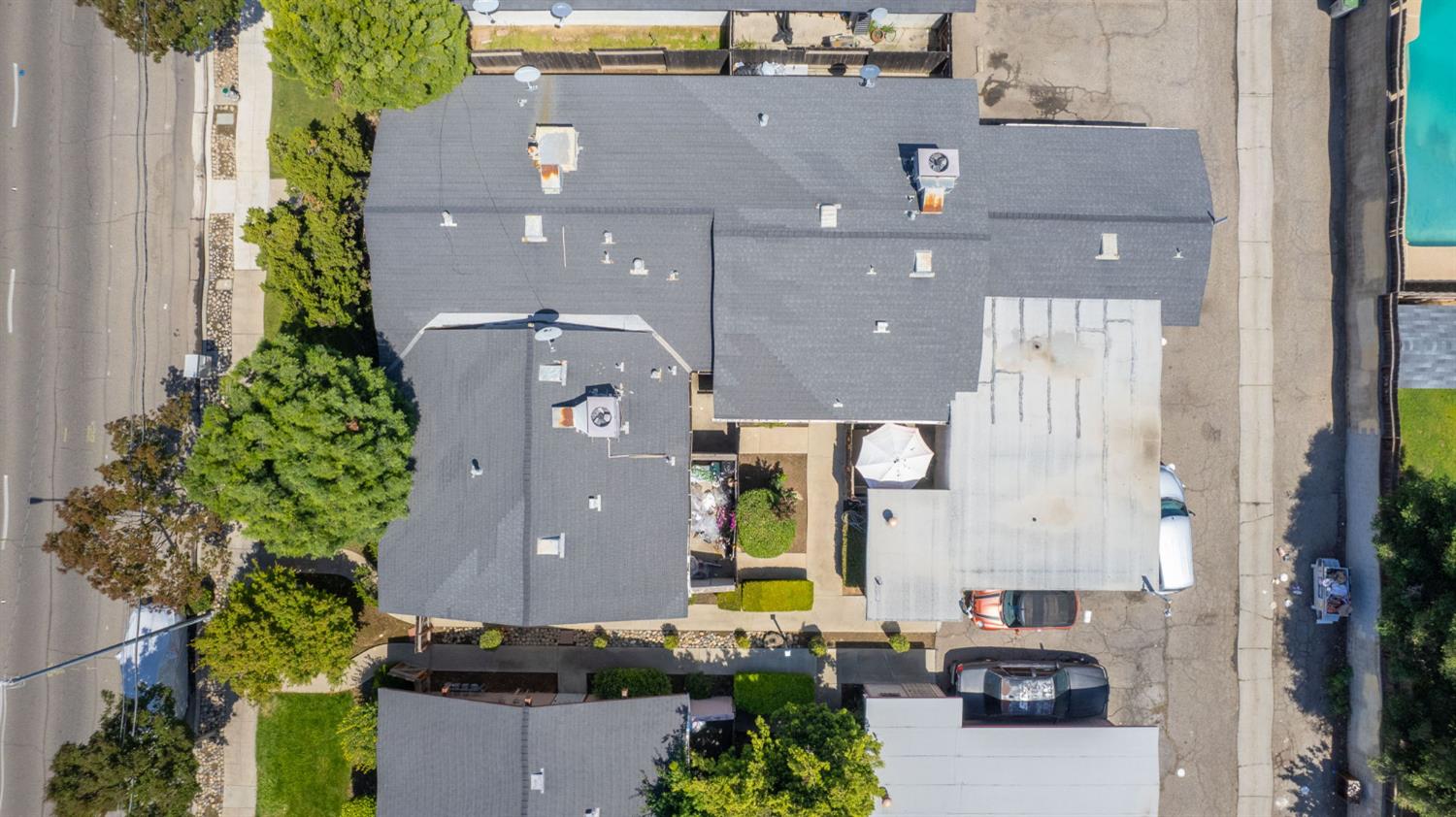 6250 N Fresno St, Fresno, CA 93710