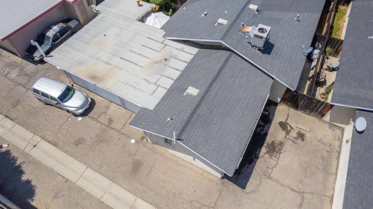 6250 N Fresno St, Fresno, CA 93710