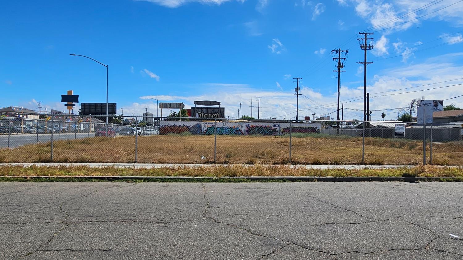 367 N Abby St, Fresno, CA 93701