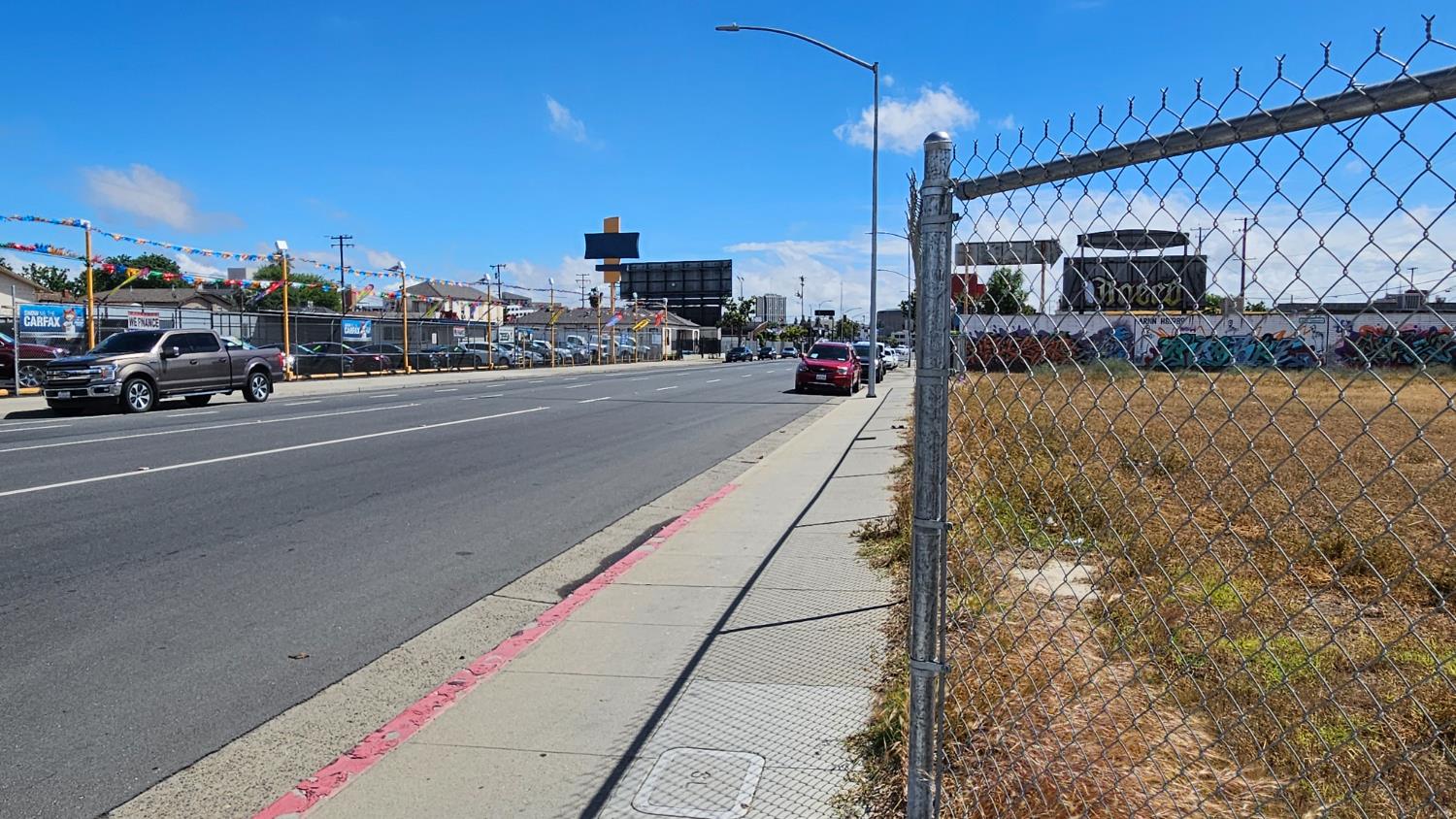 367 N Abby St, Fresno, CA 93701