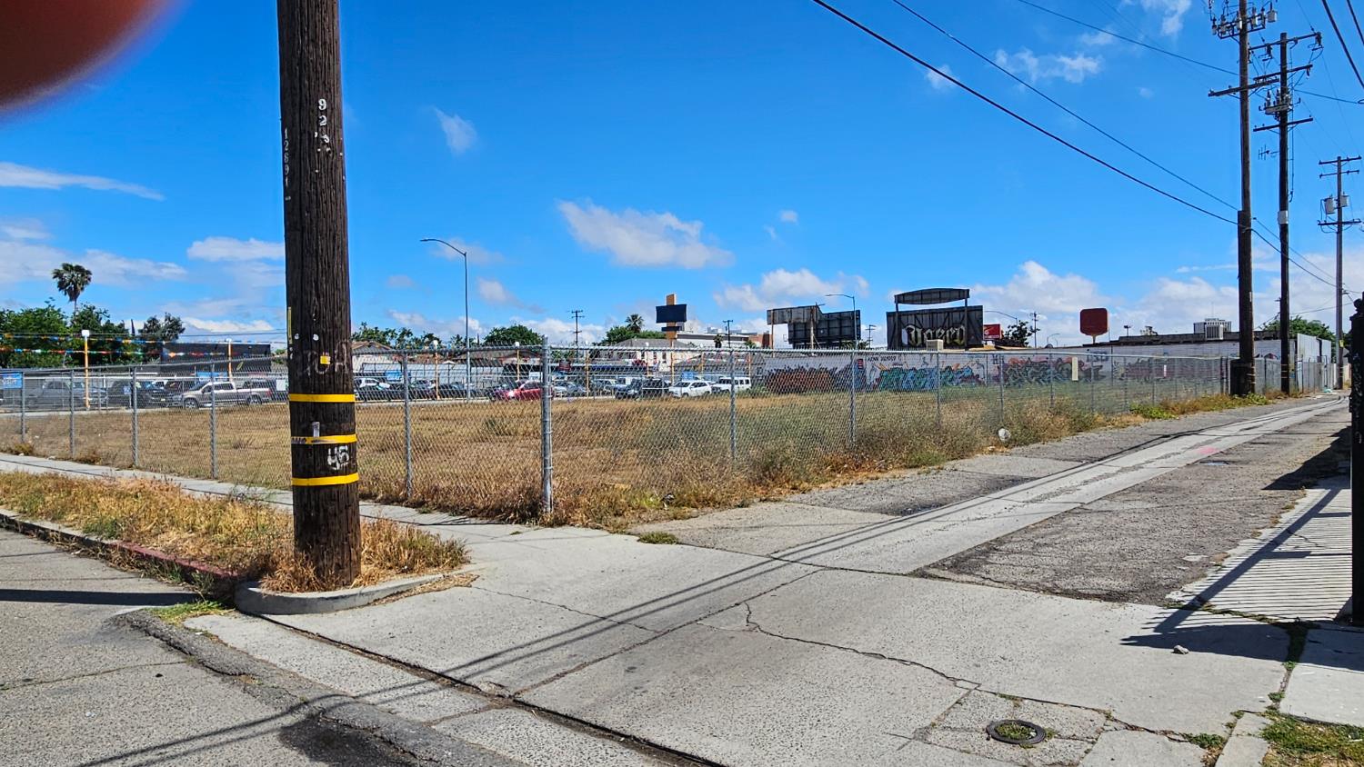 367 N Abby St, Fresno, CA 93701