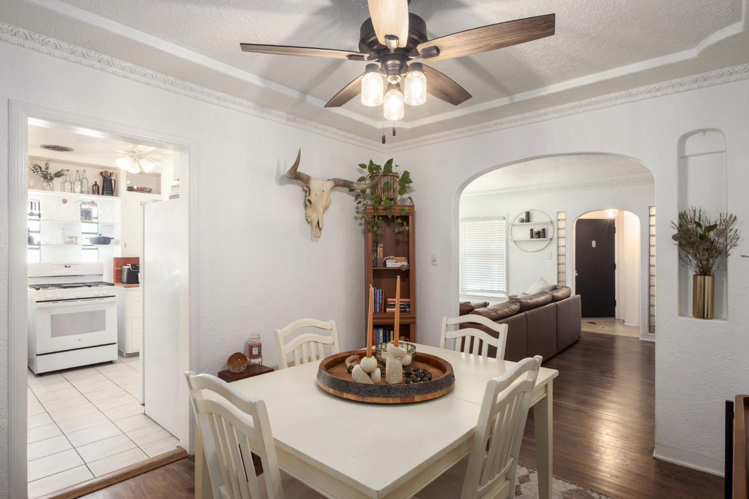 93 E Andrews Ave, Fresno, CA 93704