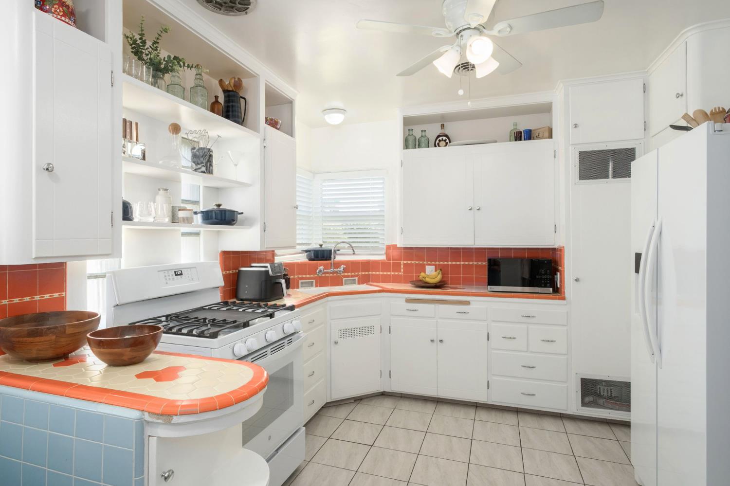 93 E Andrews Ave, Fresno, CA 93704