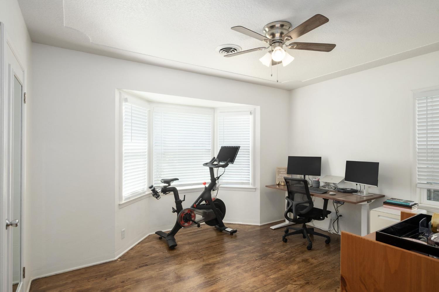 93 E Andrews Ave, Fresno, CA 93704