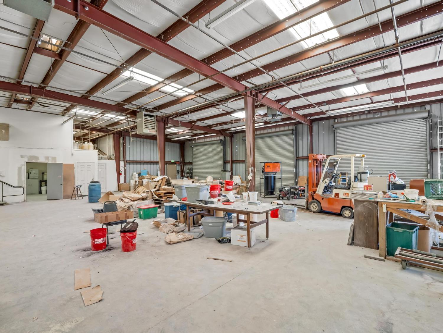 1380 N Abby St, Fresno, CA 93703