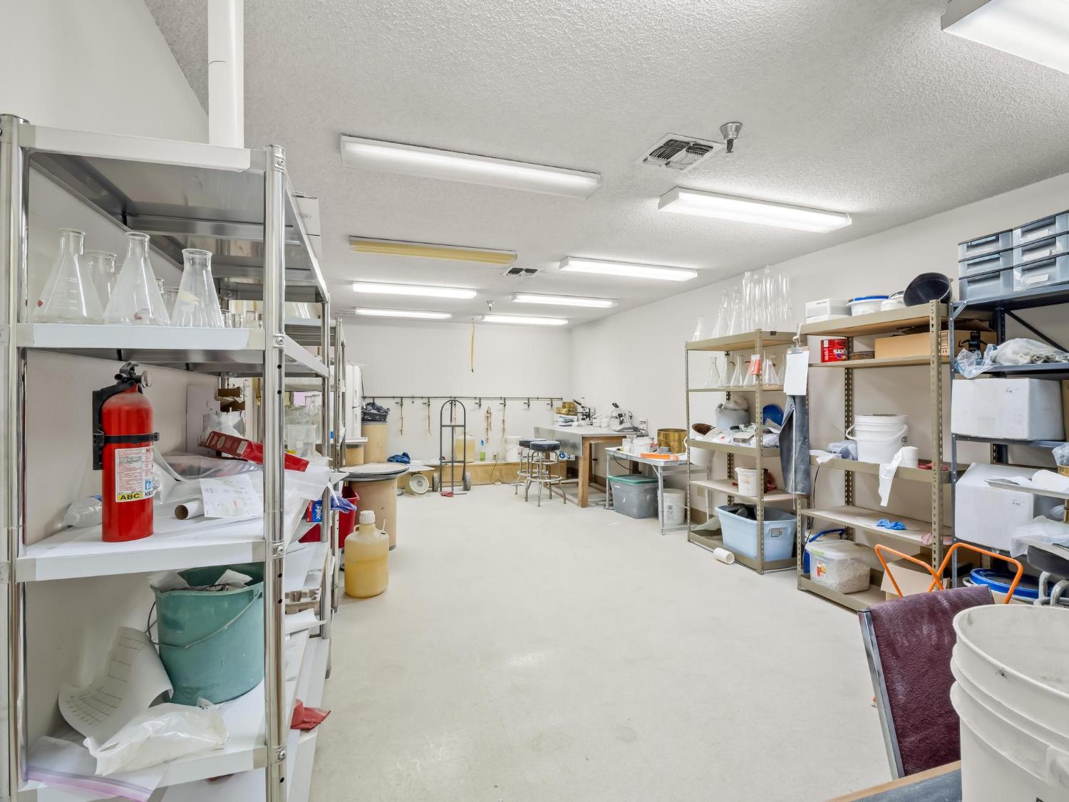 1380 N Abby St, Fresno, CA 93703