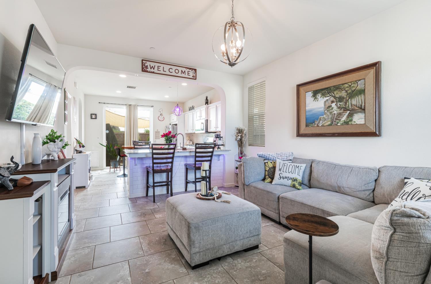 1563 Joy, Clovis, CA 93619