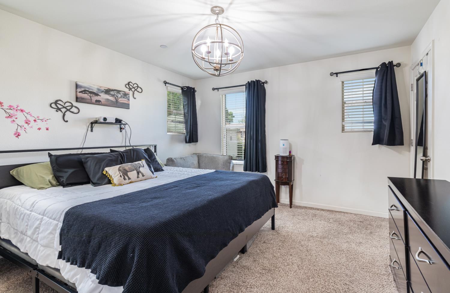 1563 Joy, Clovis, CA 93619