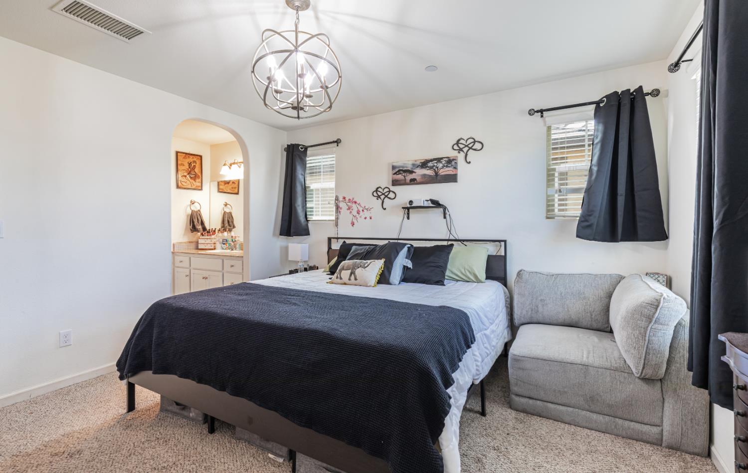 1563 Joy, Clovis, CA 93619