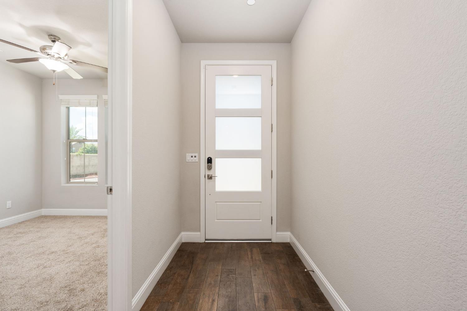 1396 E Via Prato Dr, Fresno, CA 93730