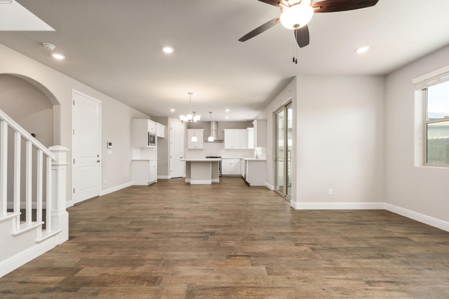 1396 E Via Prato Dr, Fresno, CA 93730