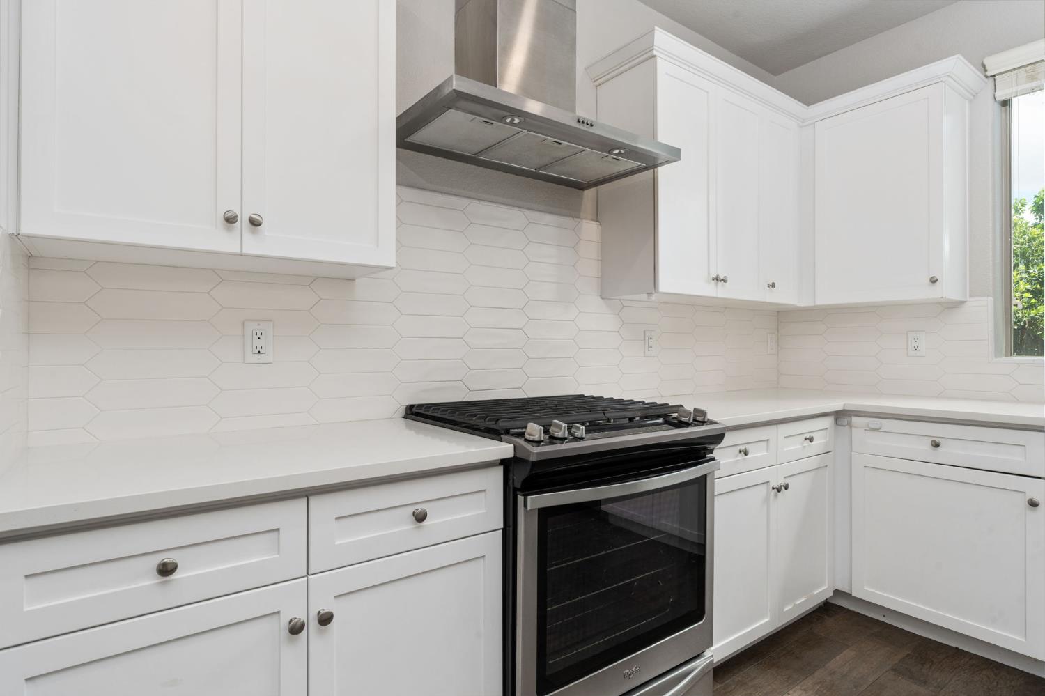 1396 E Via Prato Dr, Fresno, CA 93730