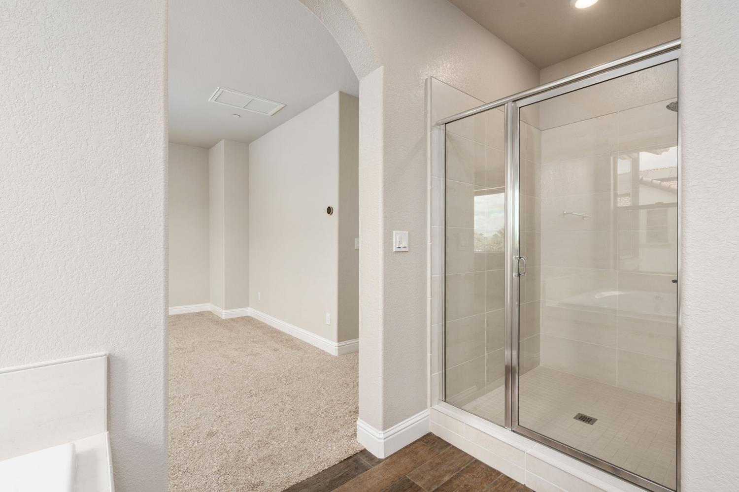 1396 E Via Prato Dr, Fresno, CA 93730