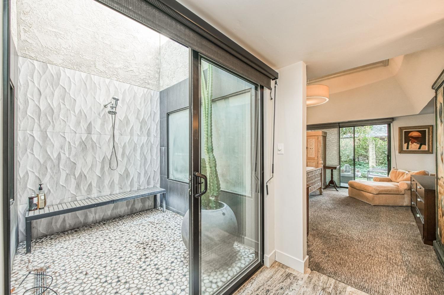 2806 W Kensington Ln, Fresno, CA 93711