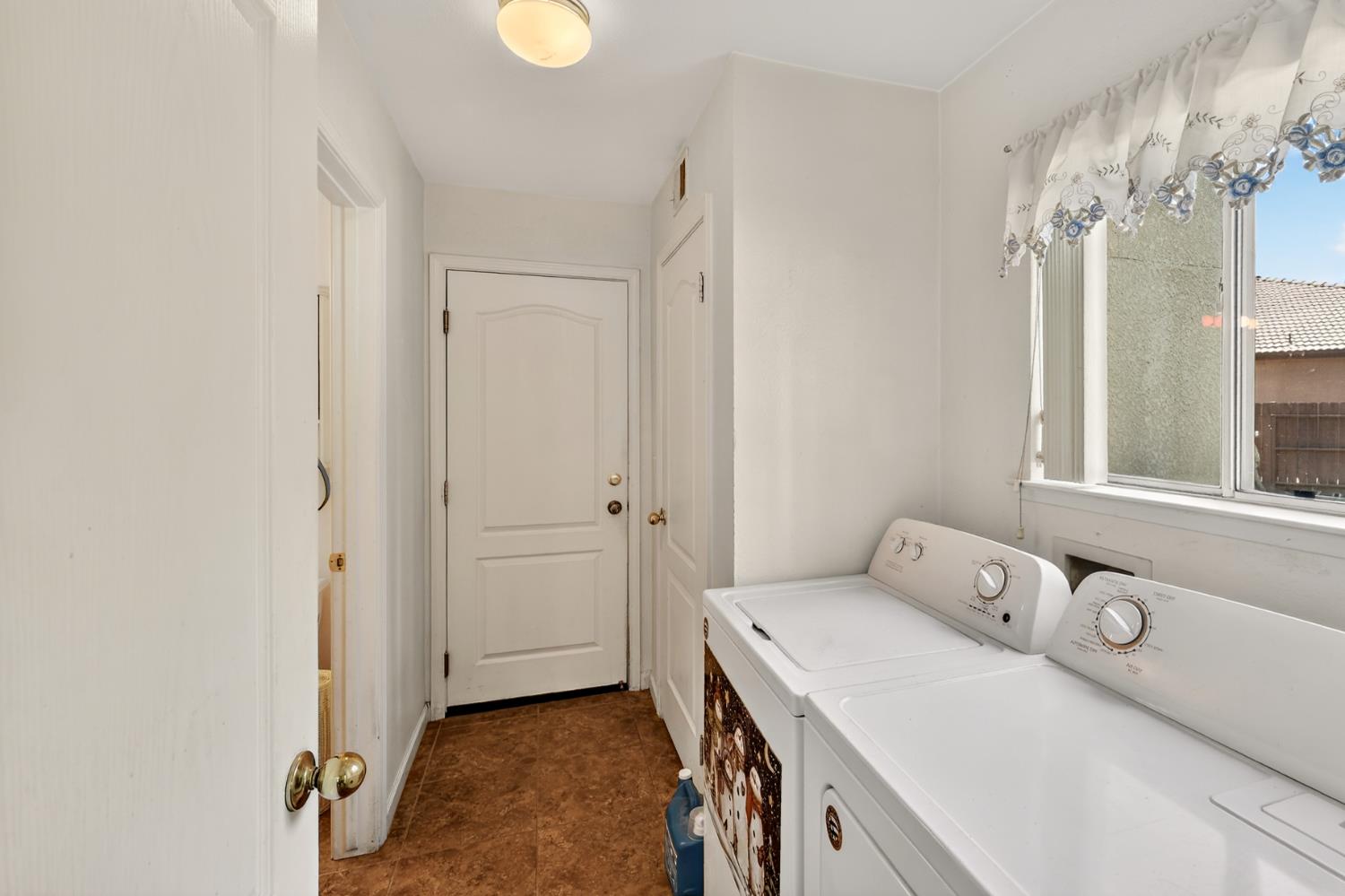 7705 Echo Ct, Chowchilla, CA 93610