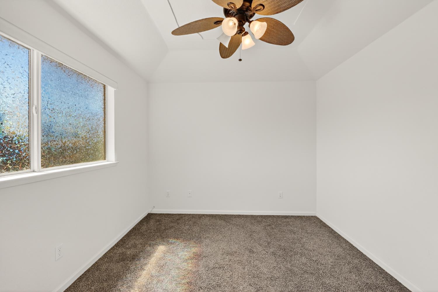 7705 Echo Ct, Chowchilla, CA 93610