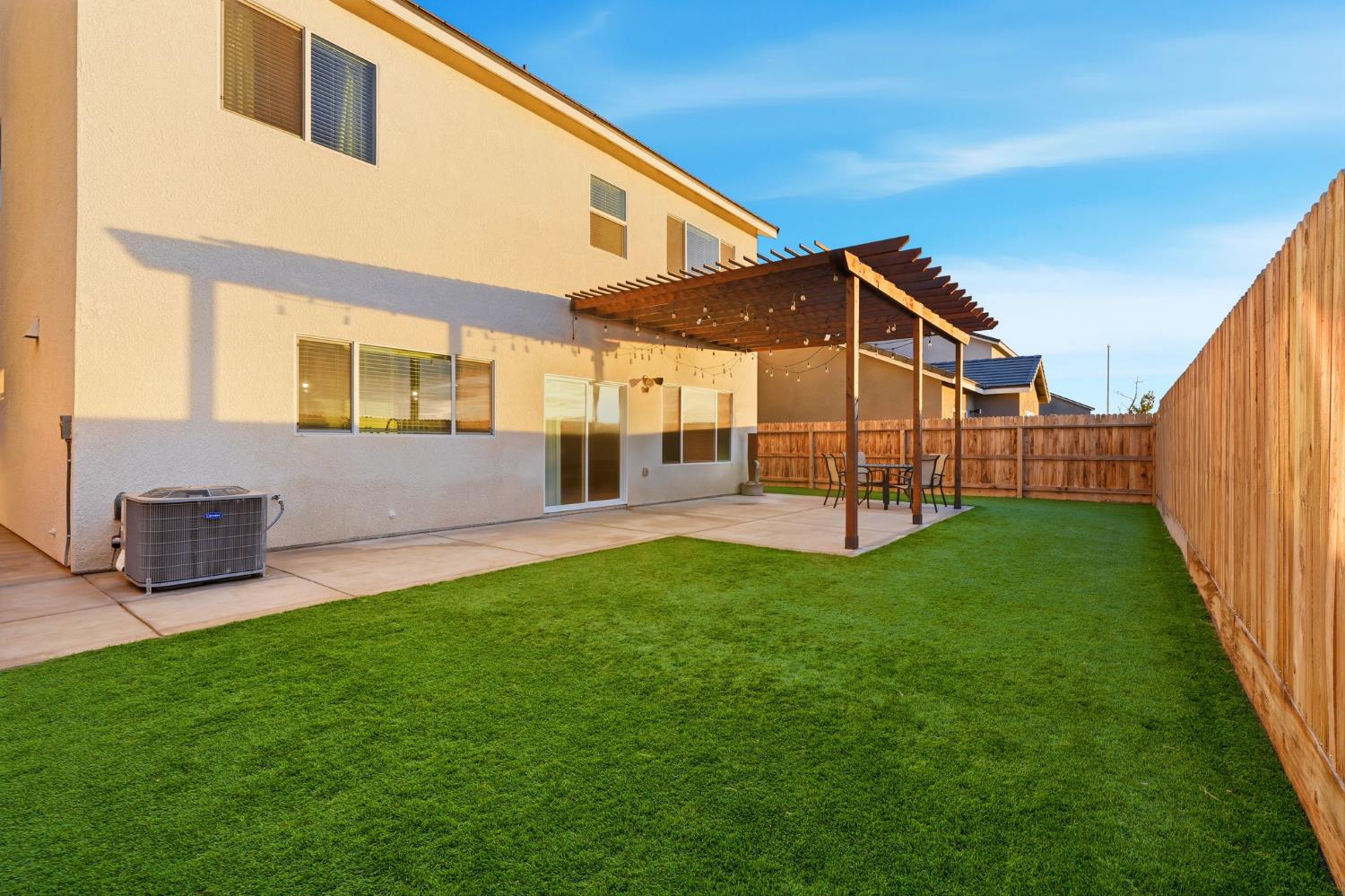 4449 N Phoenix Ave, Fresno, CA 93723