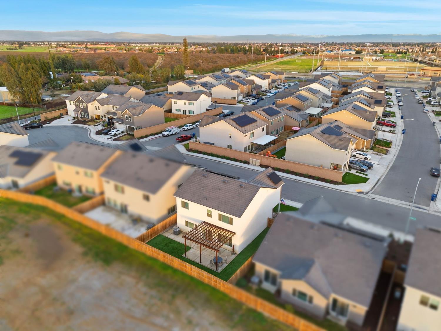 4449 N Phoenix Ave, Fresno, CA 93723