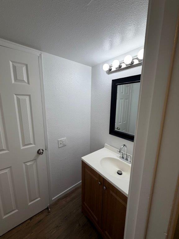 366 E El Paso Ave #101, Fresno, CA 93720