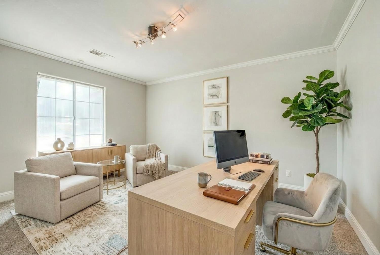 5358 W Clinton Ave, Fresno, CA 93722