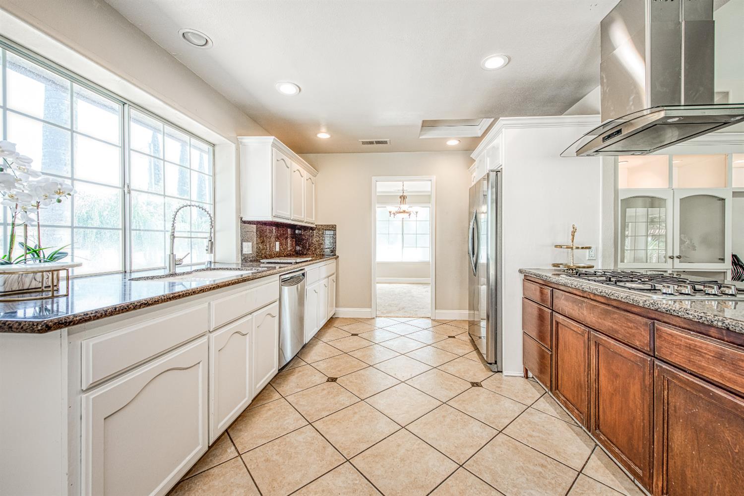 5358 W Clinton Ave, Fresno, CA 93722