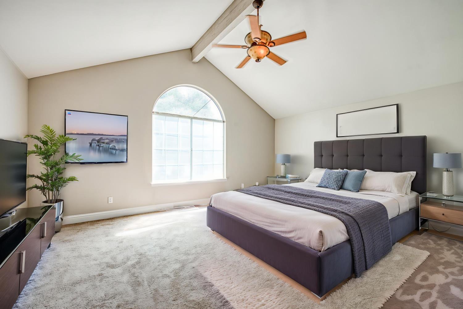 5358 W Clinton Ave, Fresno, CA 93722