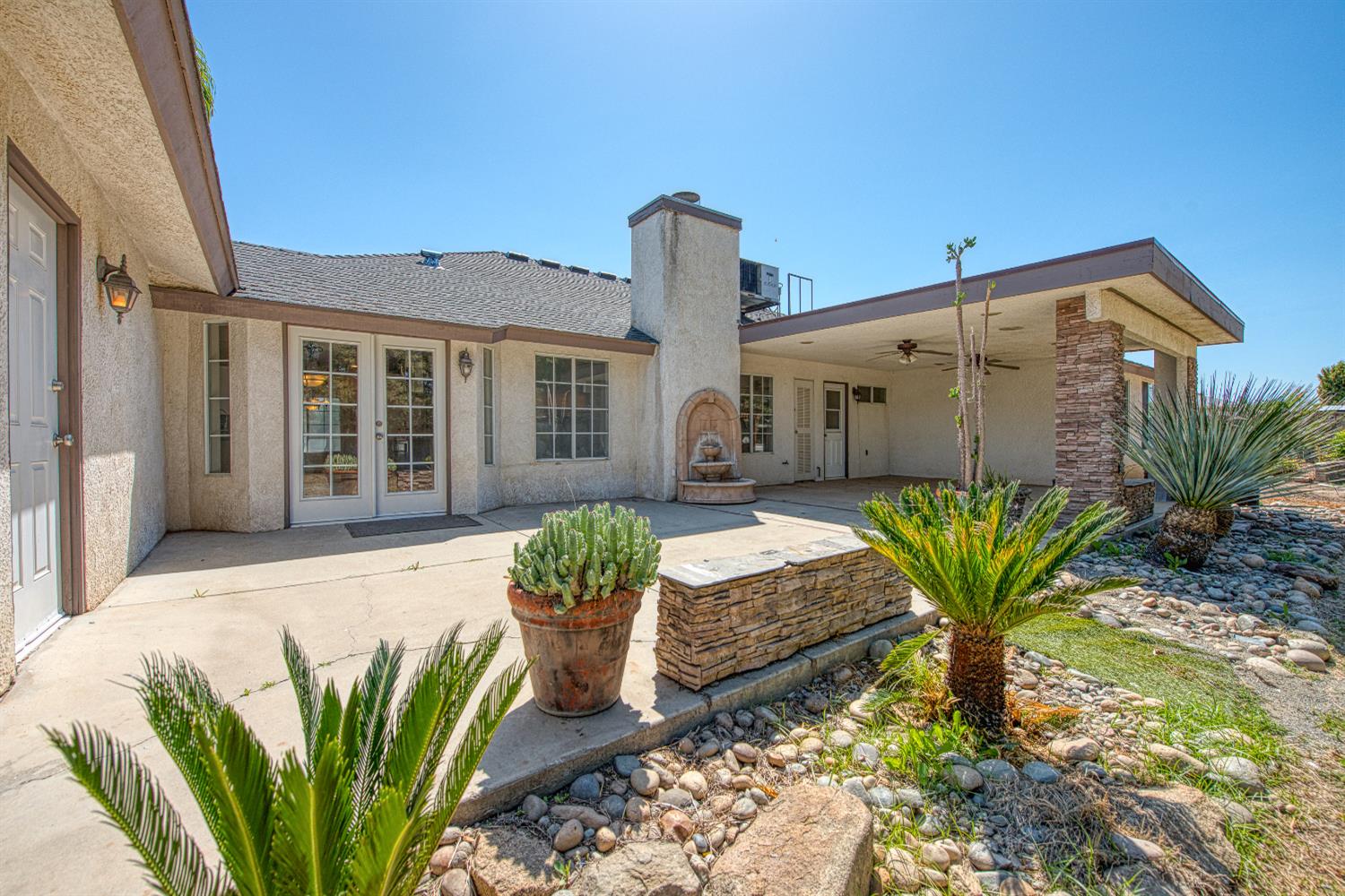 5358 W Clinton Ave, Fresno, CA 93722