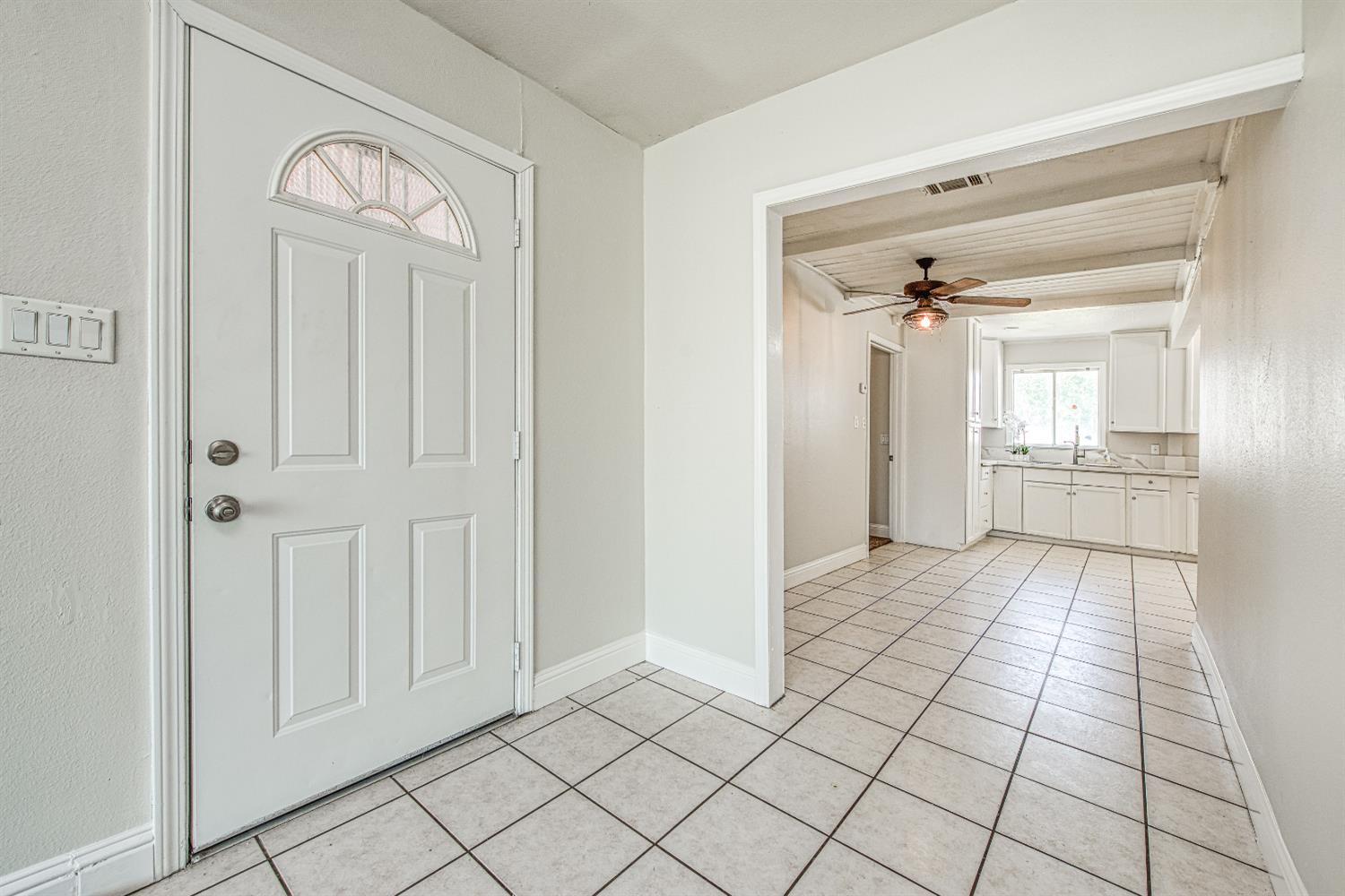 5358 W Clinton Ave, Fresno, CA 93722