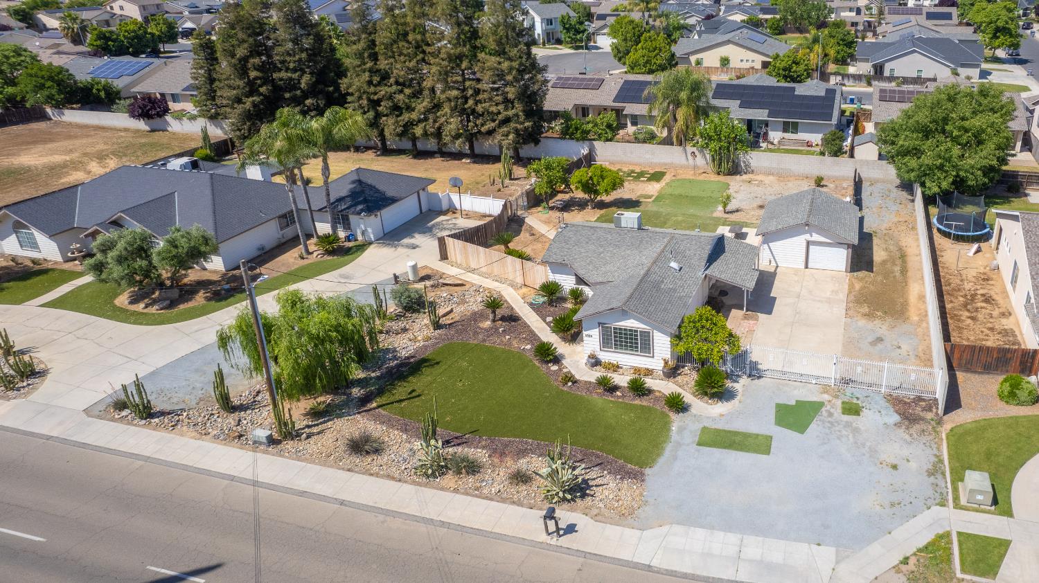 5358 W Clinton Ave, Fresno, CA 93722