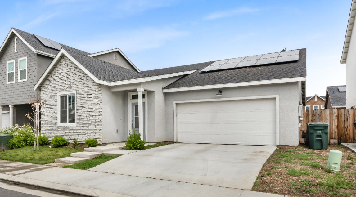 4457 Joaquin Ave, Clovis, CA 93619