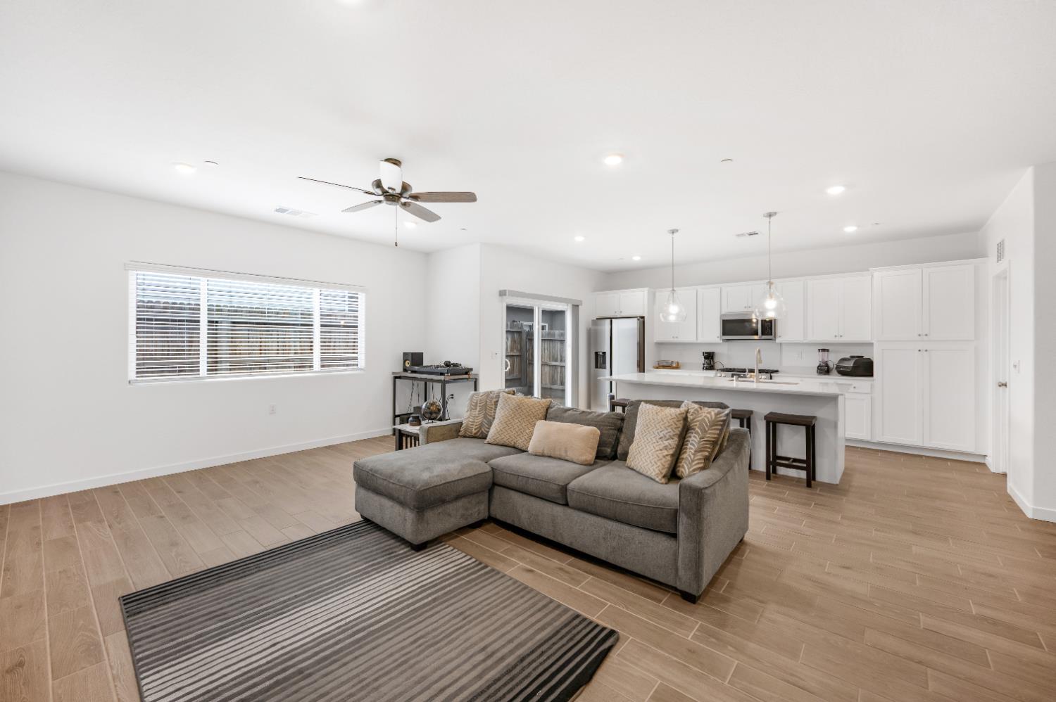 4457 Joaquin Ave, Clovis, CA 93619