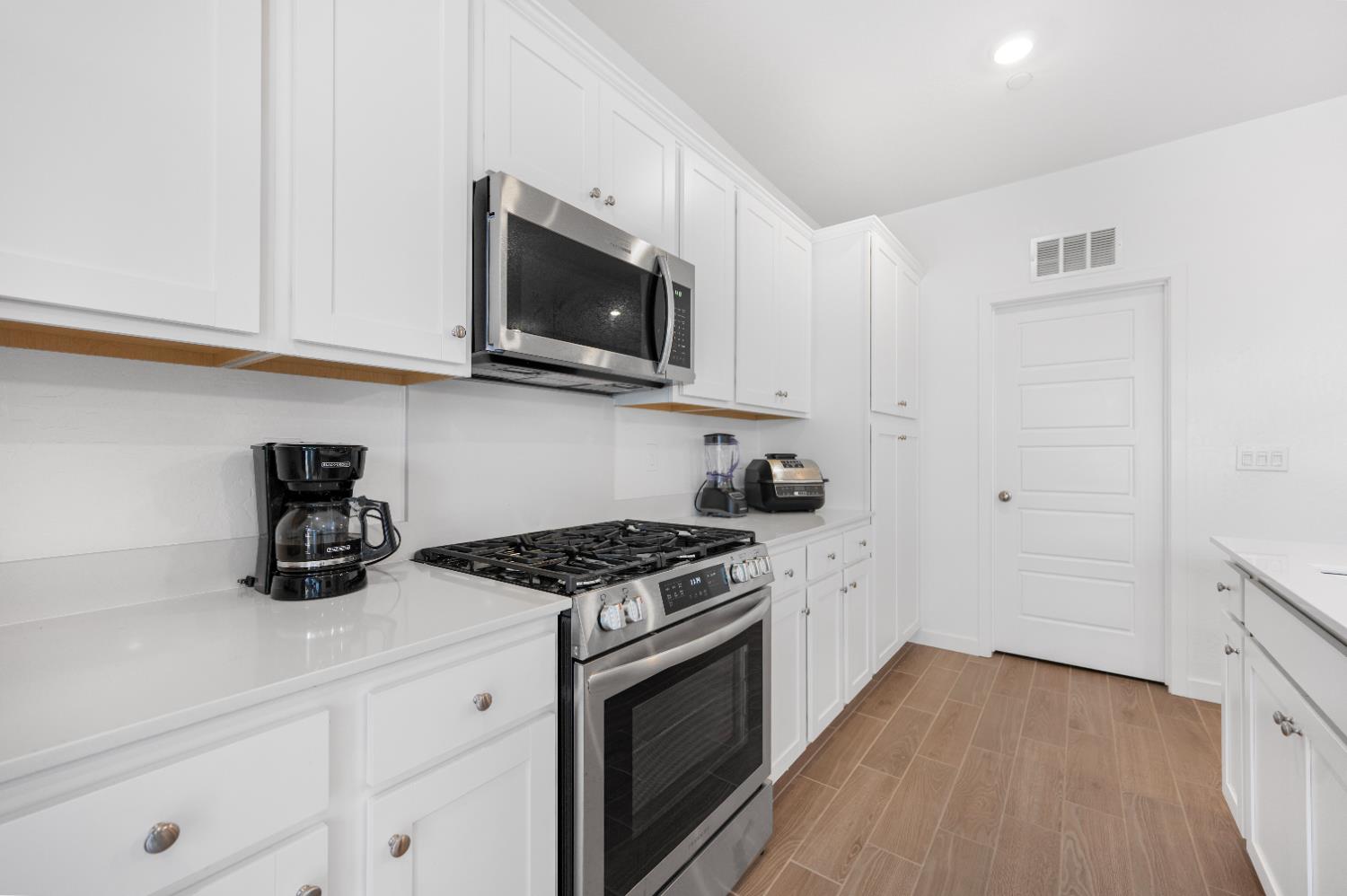 4457 Joaquin Ave, Clovis, CA 93619